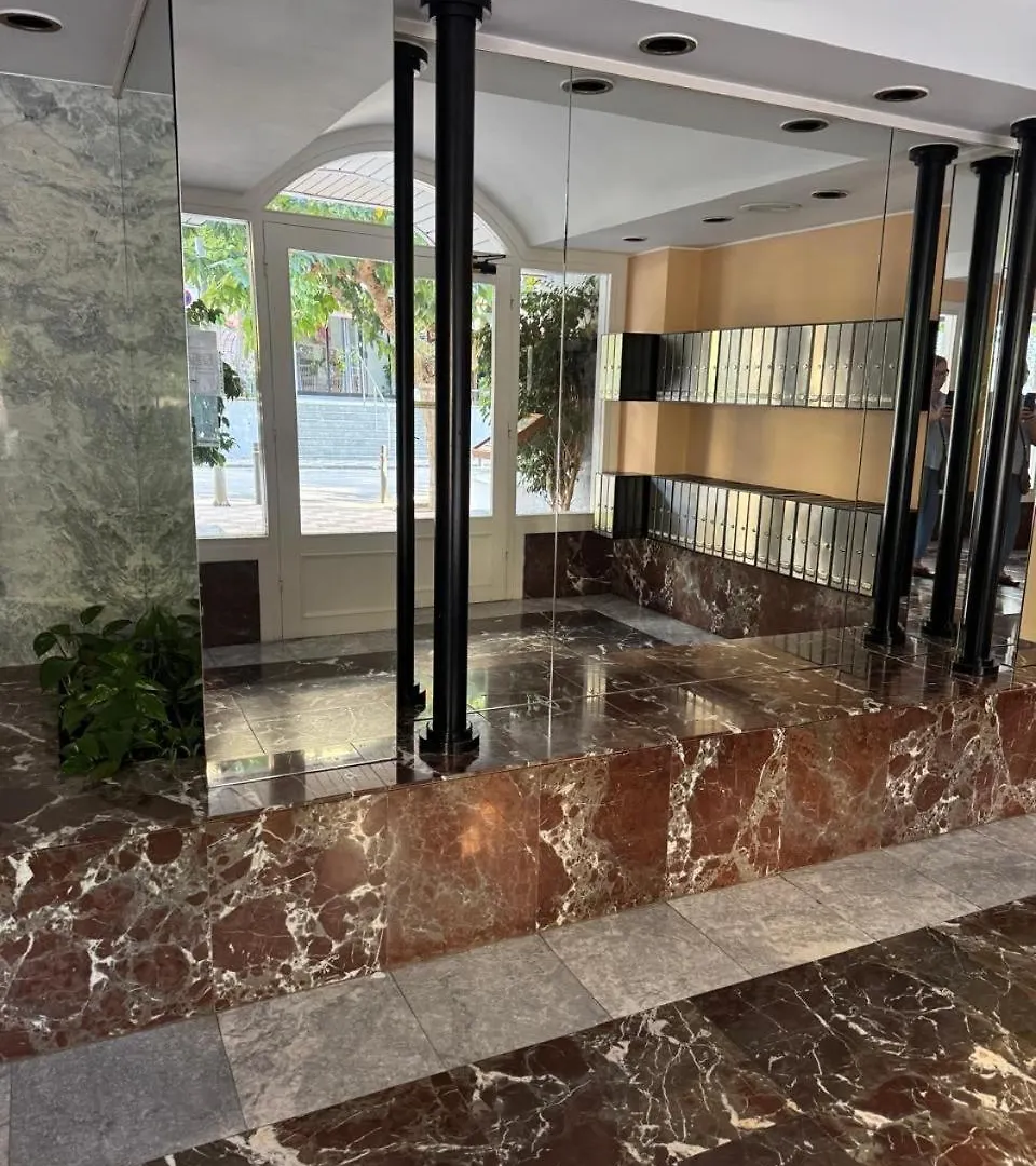 Apartamento De Verano De Una Habitacion Al Lado Del Mar Lloret de Mar